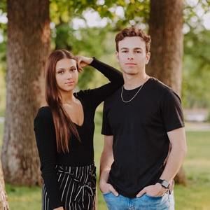 Meet your Posher, Max